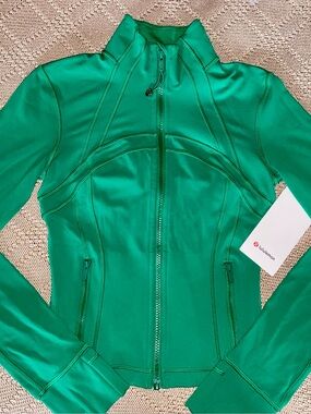 Lululemon cropped define jacket